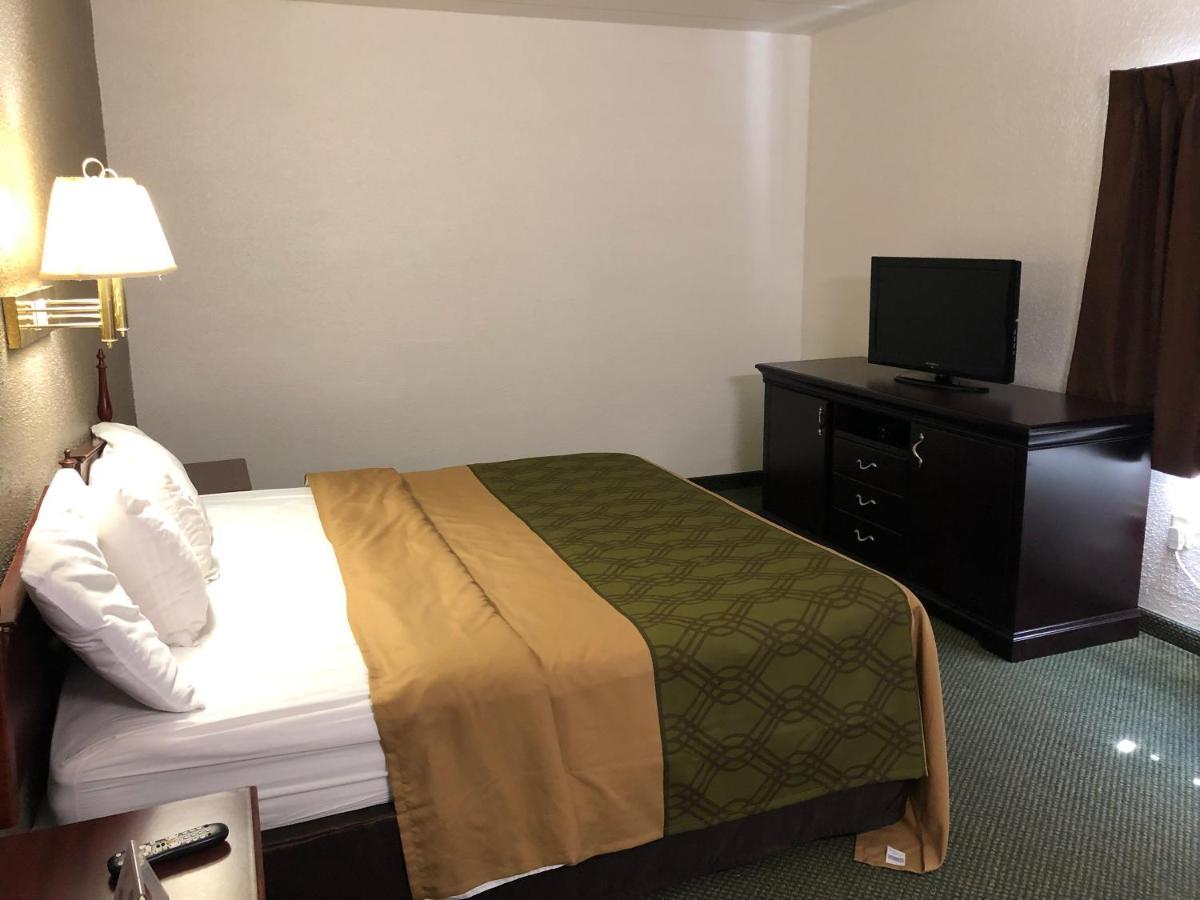 Hotel Econo 2*